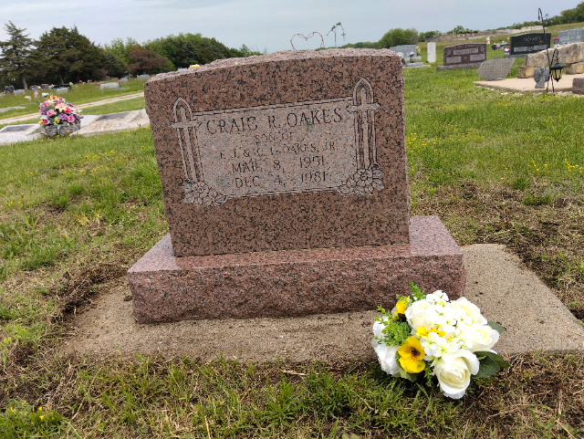 Flower delivery for Craig Robert Oakes