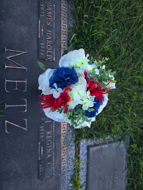 Flower delivery for James Harold Metz