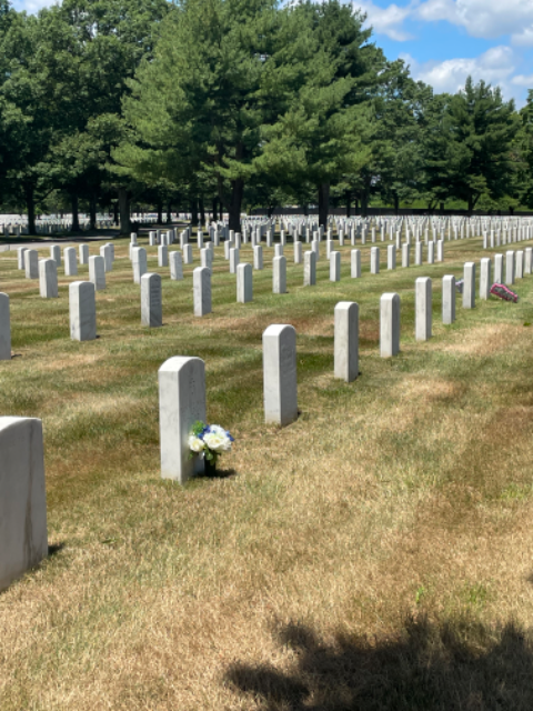 Flower delivery for Fannie Calhoun