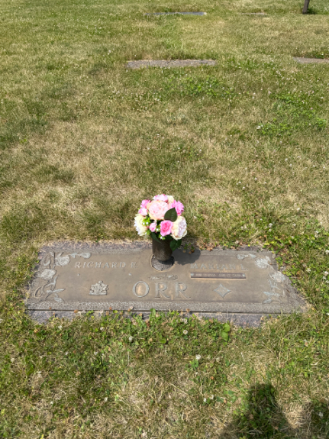 Flower delivery for Marian Lucille Orr