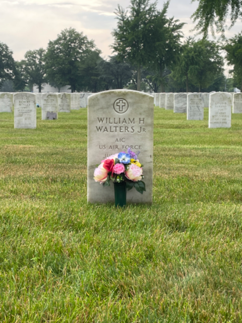 Flower delivery for William H Walters