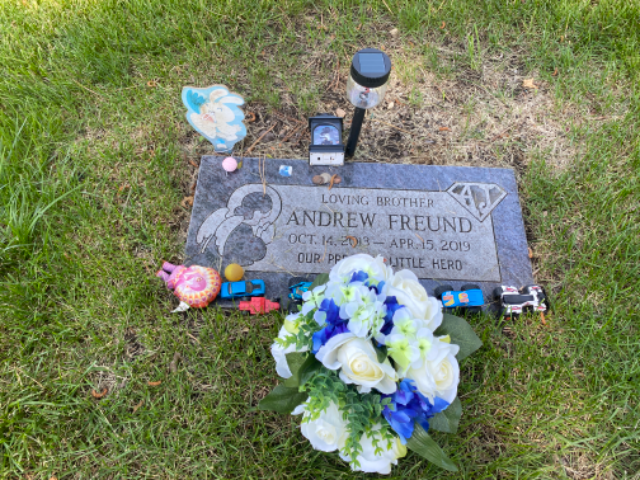 Flower delivery for Andrew Thomas Freund