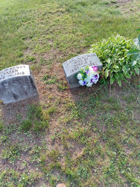 Flower delivery for Pearl C Lyman