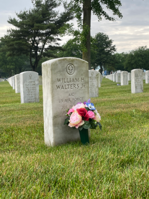 Flower delivery for William H Walters