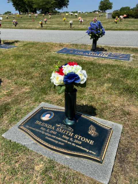 Flower delivery for Brenda Smith Stone