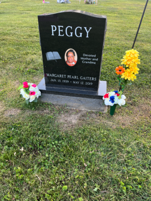 Flower delivery for Margaret Pearl Gaiters