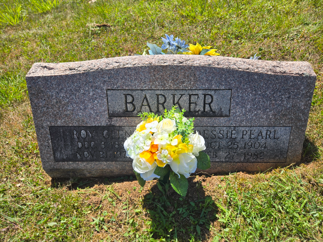 Flower delivery for Dessie Barker