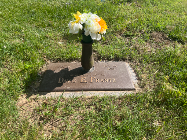 Flower delivery for David E Frantz