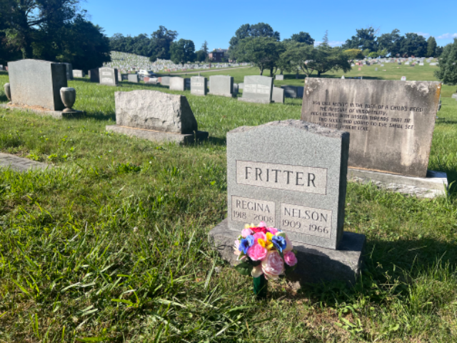 Flower delivery for Regina B. Fritter