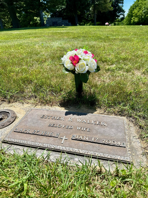 Flower delivery for Esther Mary Rivera Walker