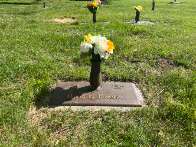 Flower delivery for David E Frantz