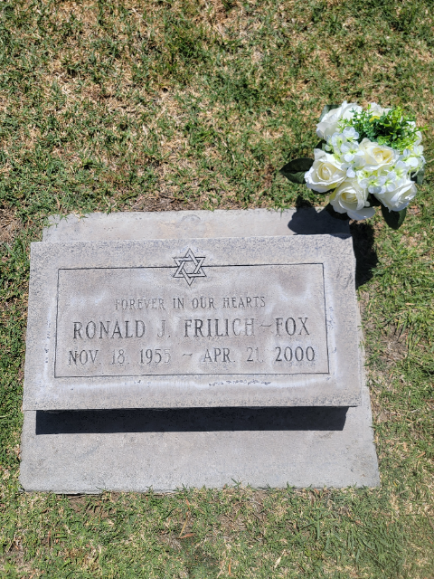 Flower delivery for Ronald J Frilich-Fox