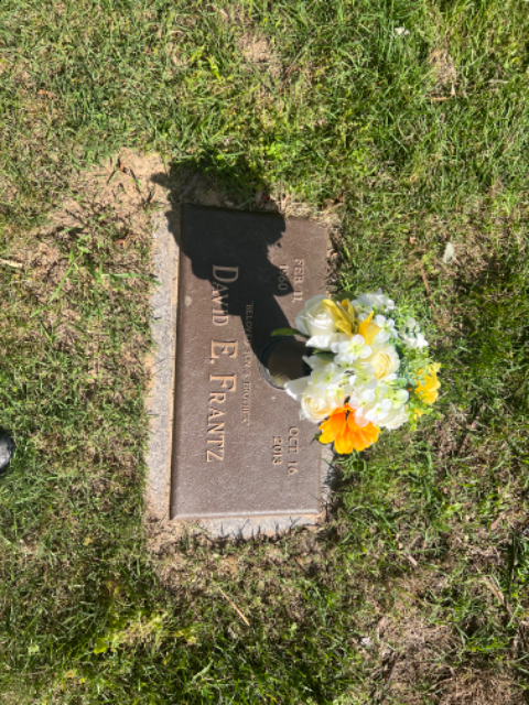 Flower delivery for David E Frantz