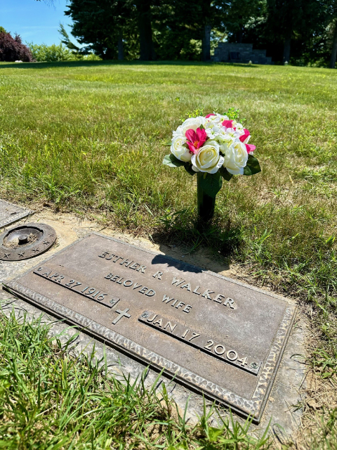 Flower delivery for Esther Mary Rivera Walker