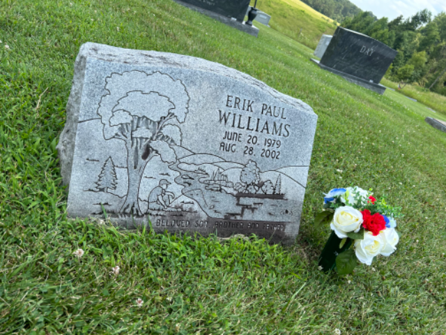 Flower delivery for Erik Paul Williams