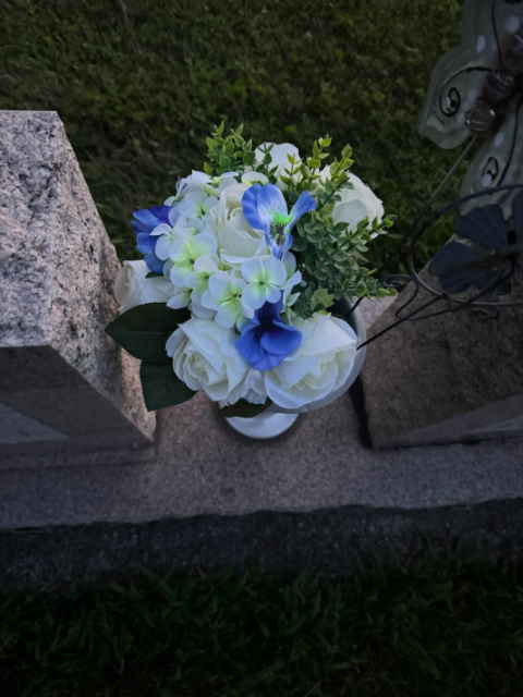 Flower delivery for Ruby Eloise Baker