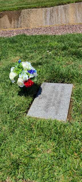 Flower delivery for Sven Erik Elseman