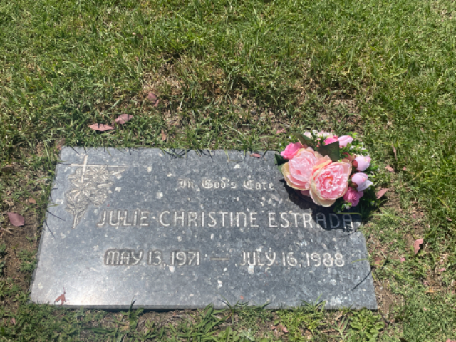 Flower delivery for Julie Christine Estrada