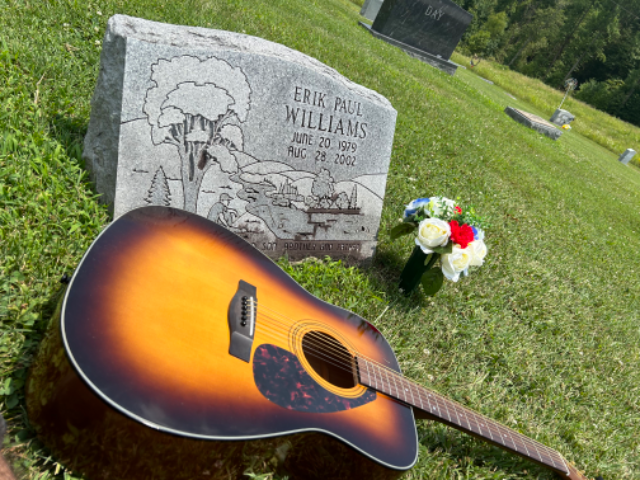 Flower delivery for Erik Paul Williams