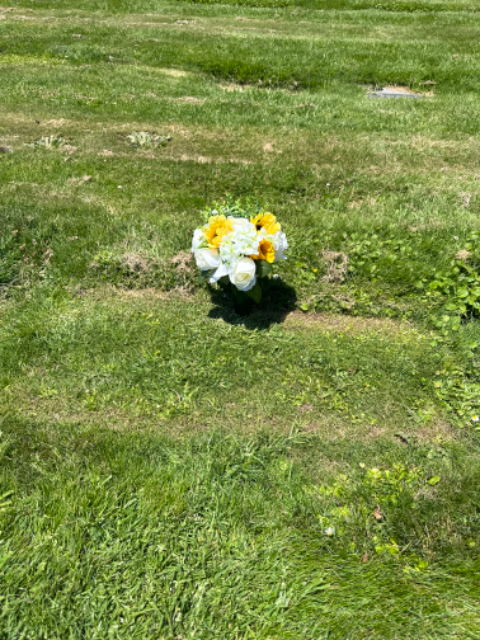 Flower delivery for Thomas Brown