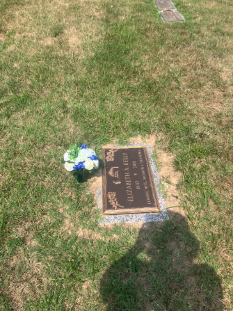 Flower delivery for Elizabeth Griffin Kelly