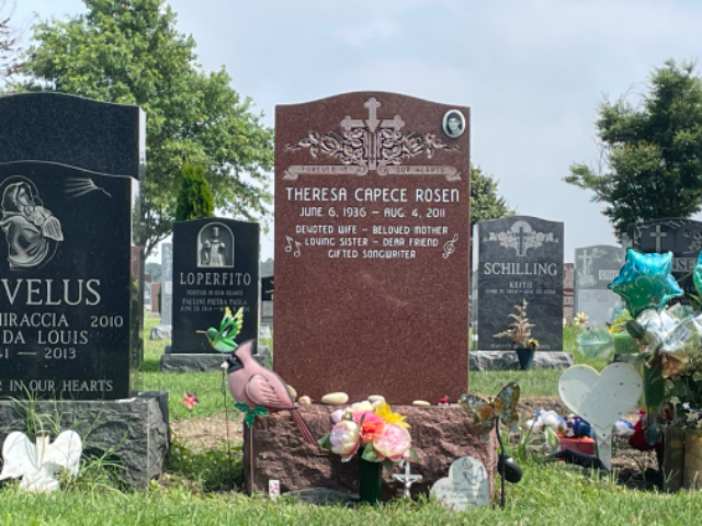 Flower delivery for Theresa Capece Rosen