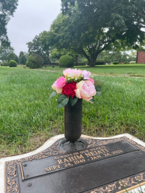 Flower delivery for Rahim Nejati