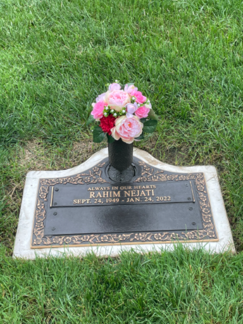 Flower delivery for Rahim Nejati