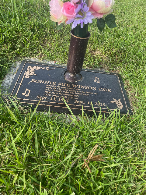 Flower delivery for Bonnie Sue Csik