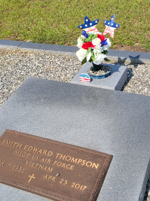 Flower delivery for Darlene Thompson