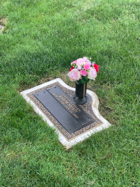 Flower delivery for Rahim Nejati