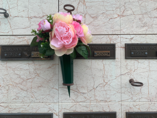 Flower delivery for Mahlon Dewey Morrison