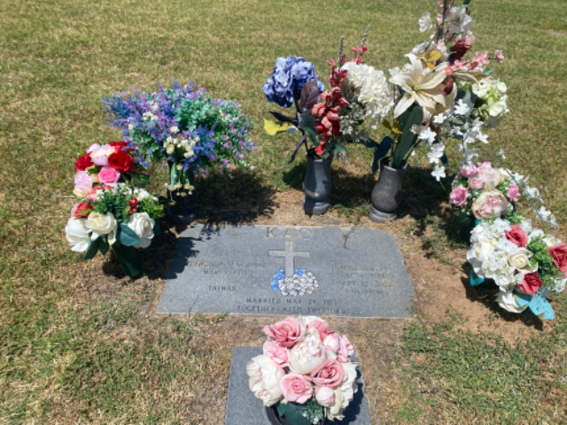 Flower delivery for Nicolasa Pe Kao