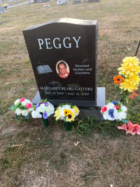 Flower delivery for Margaret Pearl Gaiters