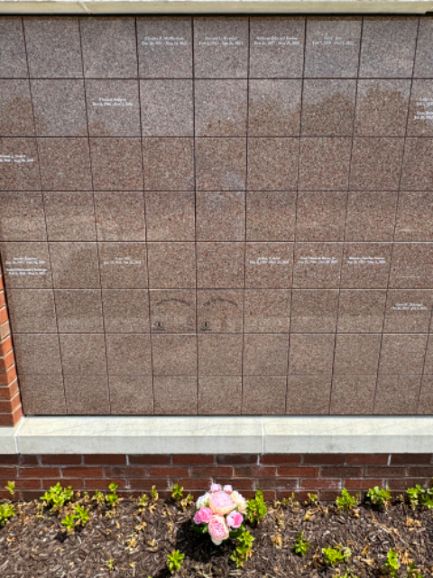 Flower delivery for Donald L Westfall