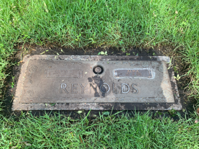 Flower delivery for Alma Reynolds