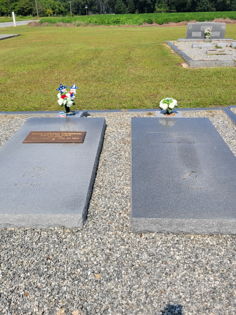 Flower delivery for Darlene Thompson