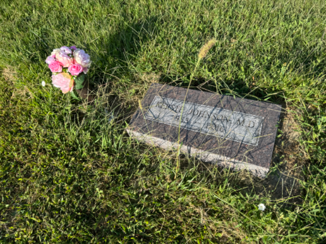 Flower delivery for Kerste Johnson