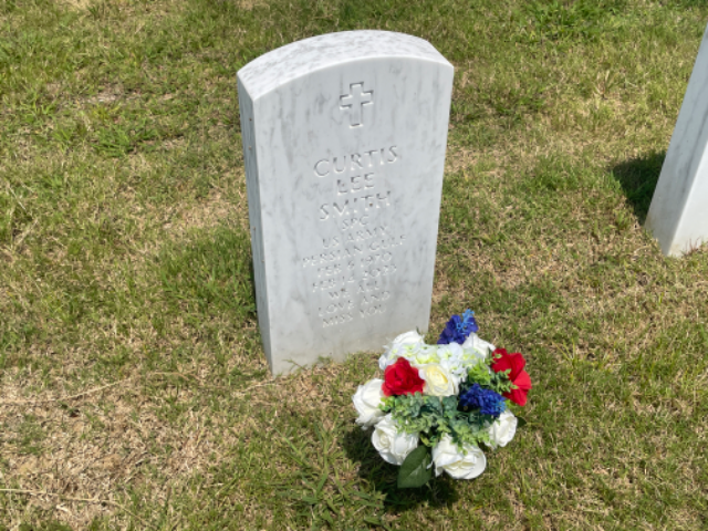 Flower delivery for Curtis Lee Smith