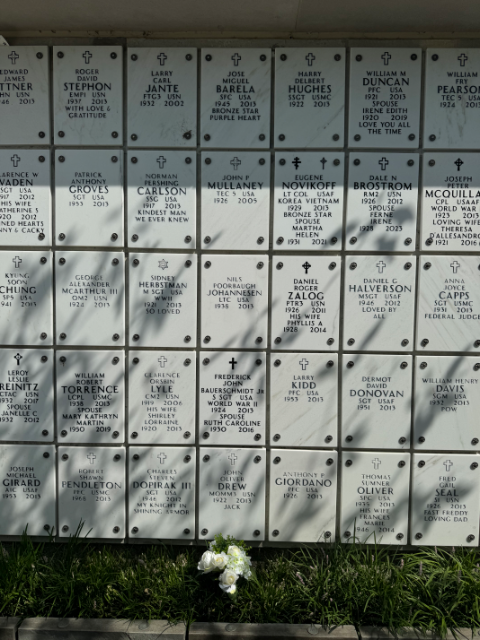 Flower delivery for José Miguel Barela