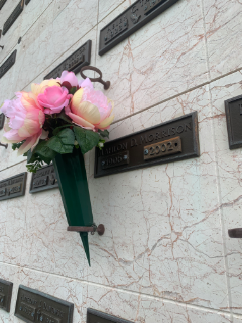 Flower delivery for Mahlon Dewey Morrison