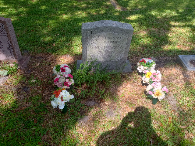 Flower delivery for Margaret Pearl Gaiters