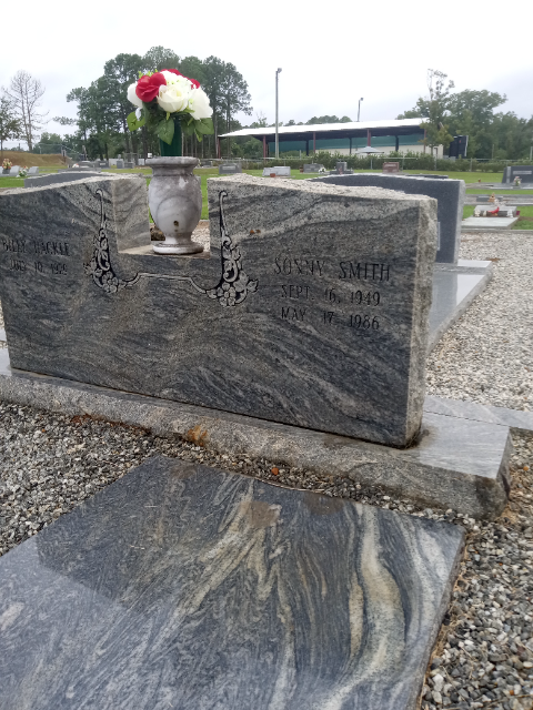 Flower delivery for Sonny smith