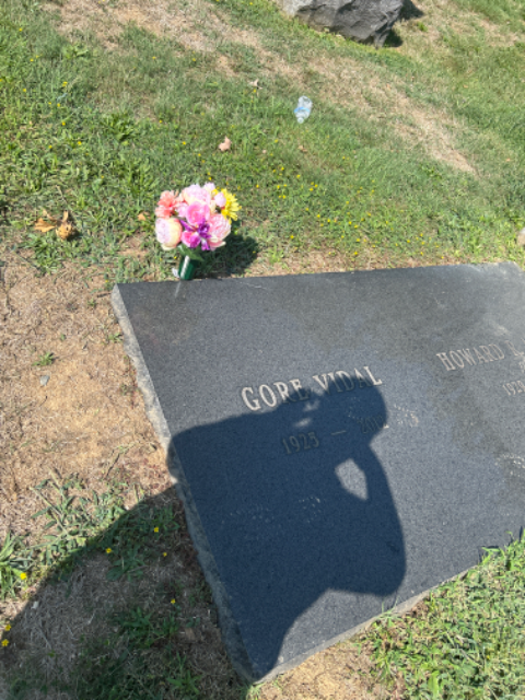 Flower delivery for Gore Vidal