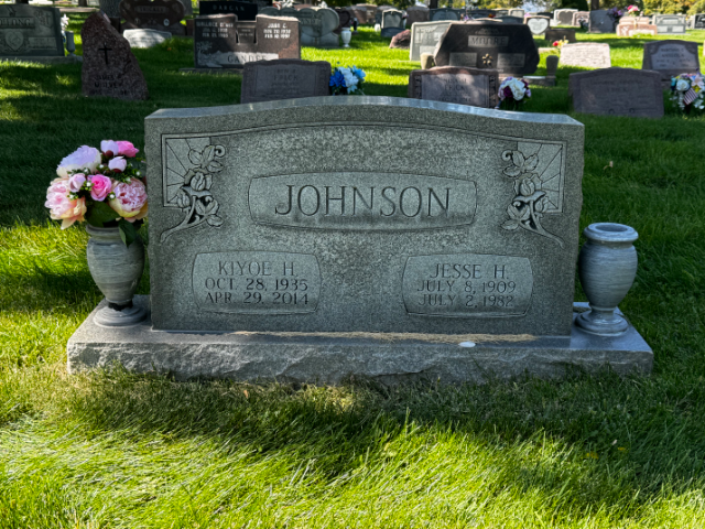 Flower delivery for Kiyoe Johnson