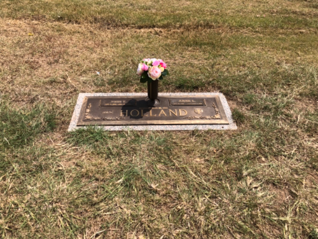 Flower delivery for Gary K Hurlburt