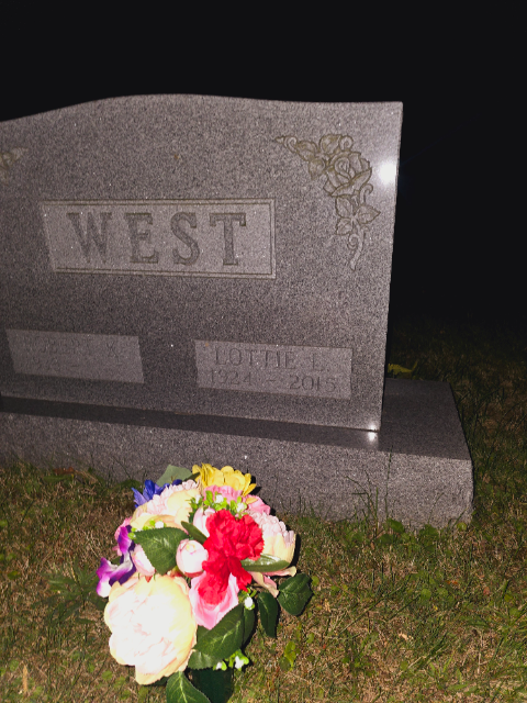 Flower delivery for Lottie Laura West