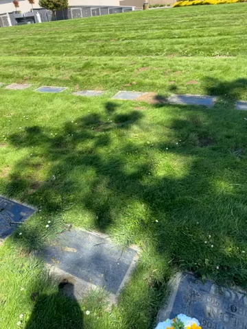 Flower delivery for Marguerite Elaine Notmeyer