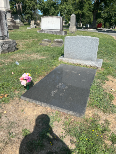 Flower delivery for Gore Vidal