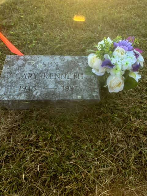 Flower delivery for Gary K Hurlburt